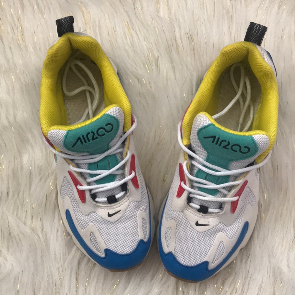 Nike Sneakers. Multicolored for women.